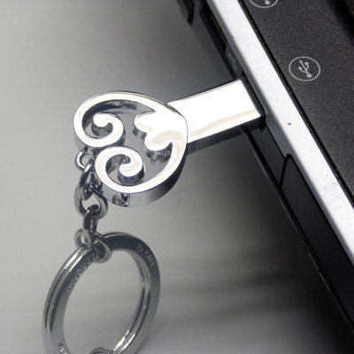 Cornici in argento: Portachiave Cuore Chiavetta USB 8GB