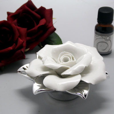 Cornici in argento: Rosa Profumatore Ceramica Argentata d.cm.10