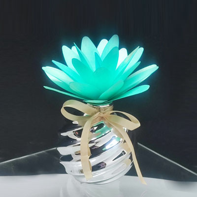 Cornici in argento: Sfera Profumatore Argento con Fiore Azzurro